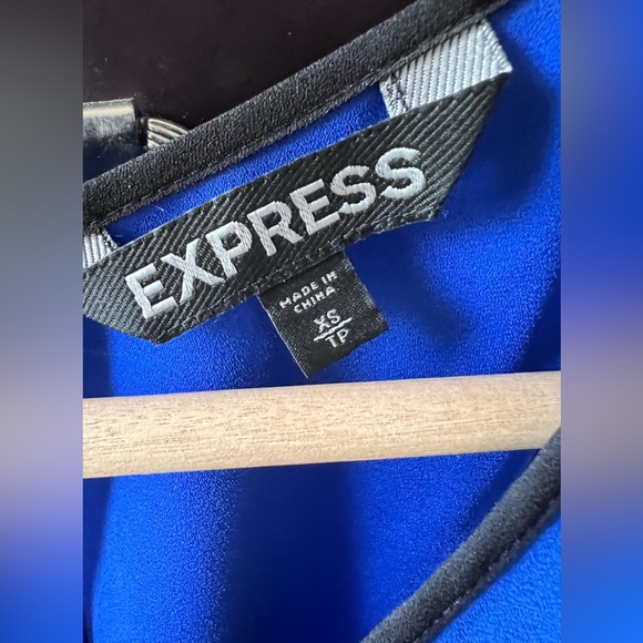 Express Top - Picture 3 of 4